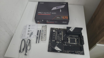 MSI PRO X670-P WIFI AM5 DDR5 ATX ANAKART(OUTLET)