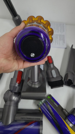 DYSON V15 DETECT ABSOLUTE DIKEY SARJLI SUP(OUTLET)