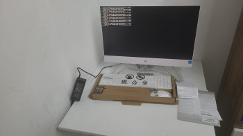 HP 7A3D0EA AIO i5-1235U 8G MX450 2VGA 23.8(OUTLET)