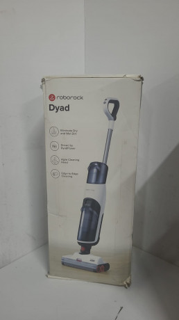 ROBOROCK DYAD ISLAK VE KURU DİKEY ŞARJLI S(OUTLET)