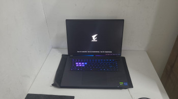 GIGABYTE AORUS 16X 9KG-43TRC54SH  I7-13650(OUTLET)